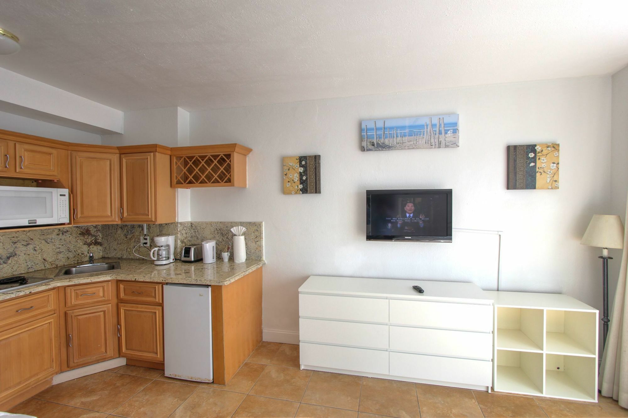 מיאמי ביץ' Private Apartments At The Casablanca מראה חיצוני תמונה