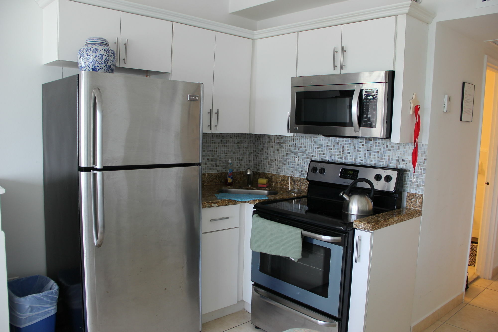 מיאמי ביץ' Private Apartments At The Casablanca מראה חיצוני תמונה