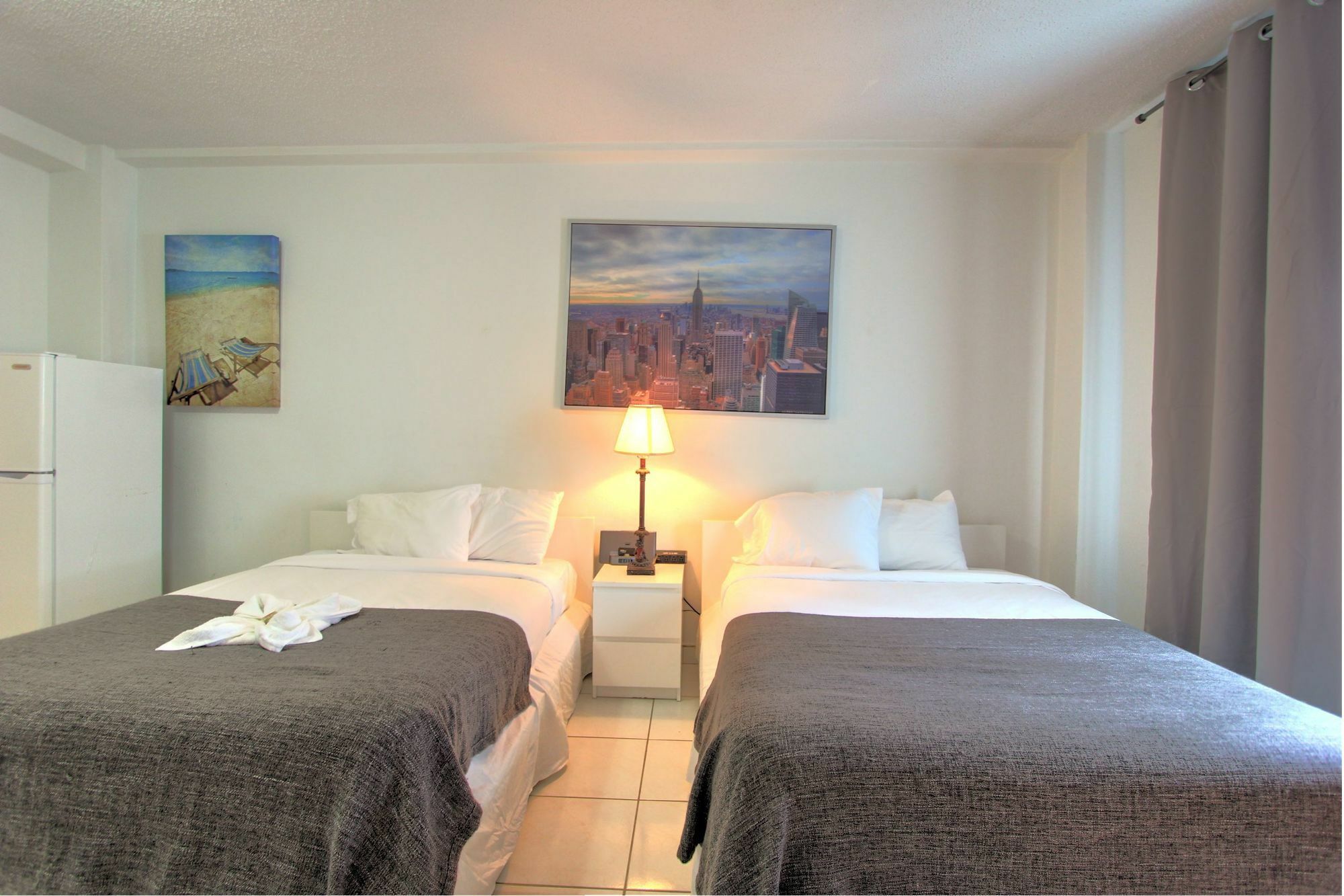 מיאמי ביץ' Private Apartments At The Casablanca מראה חיצוני תמונה